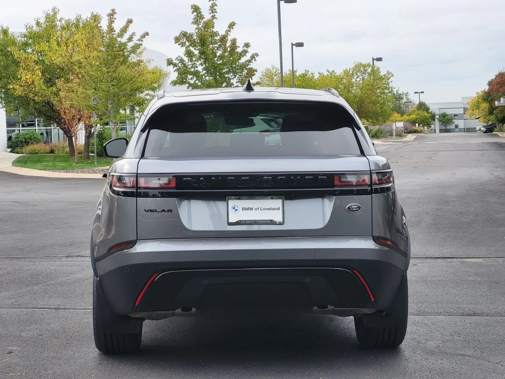 Used 2023  Land Rover S image 9
