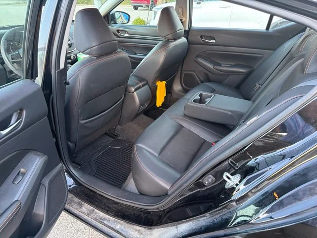 Used 2021 Black Nissan 2.5 SR image 12