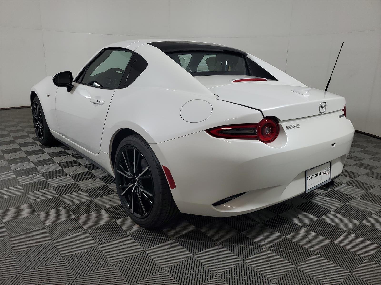 New 2026 Snowflake White Pearl Mazda Grand Touring image 4