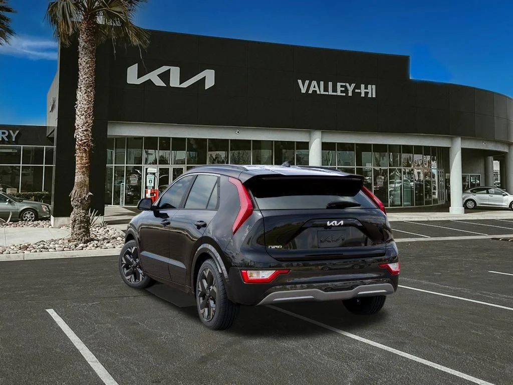 New 2026 Aurora Black Pearl Kia Wind image 4
