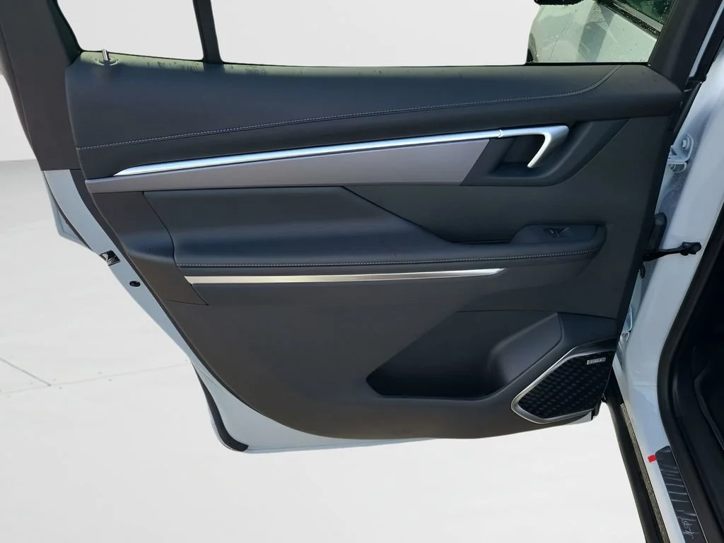 New 2026 Iridescent White Tricoat Buick Sport Touring image 44