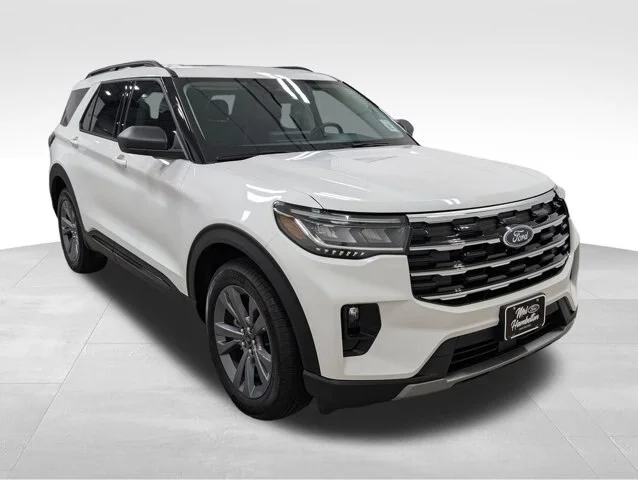 New 2026 Star White Metallic Tri-Coat Ford Active image 19