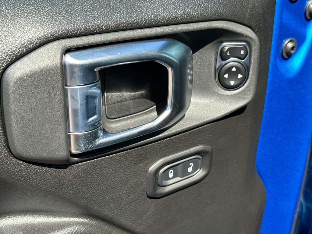 New 2026 Hydro Blue Pearlcoat Jeep Sport S image 24