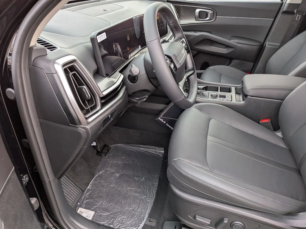New 2026 Ebony Black Kia S image 20
