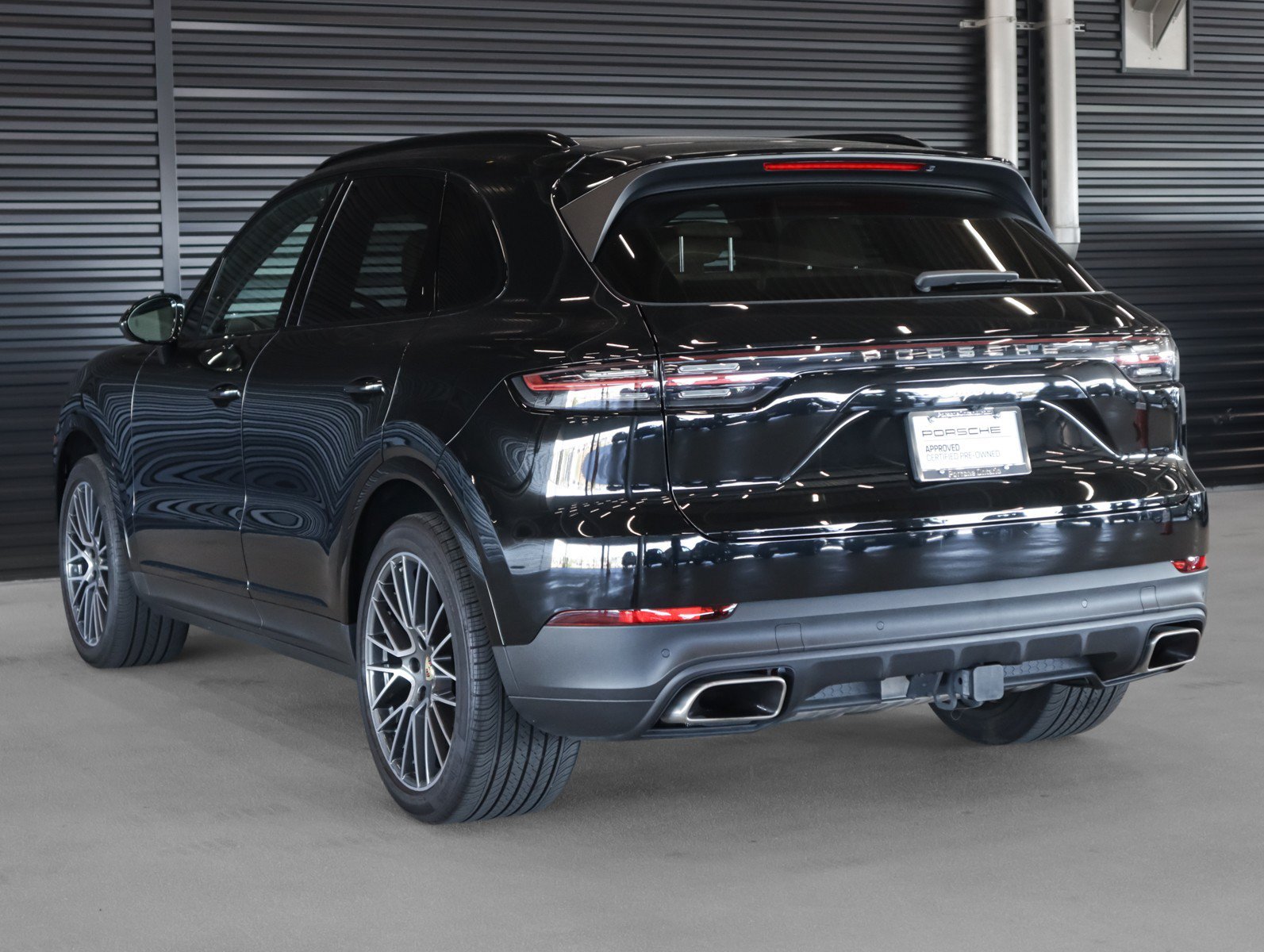 Certified Used 2023 Chromite Black Metallic Porsche  image 3