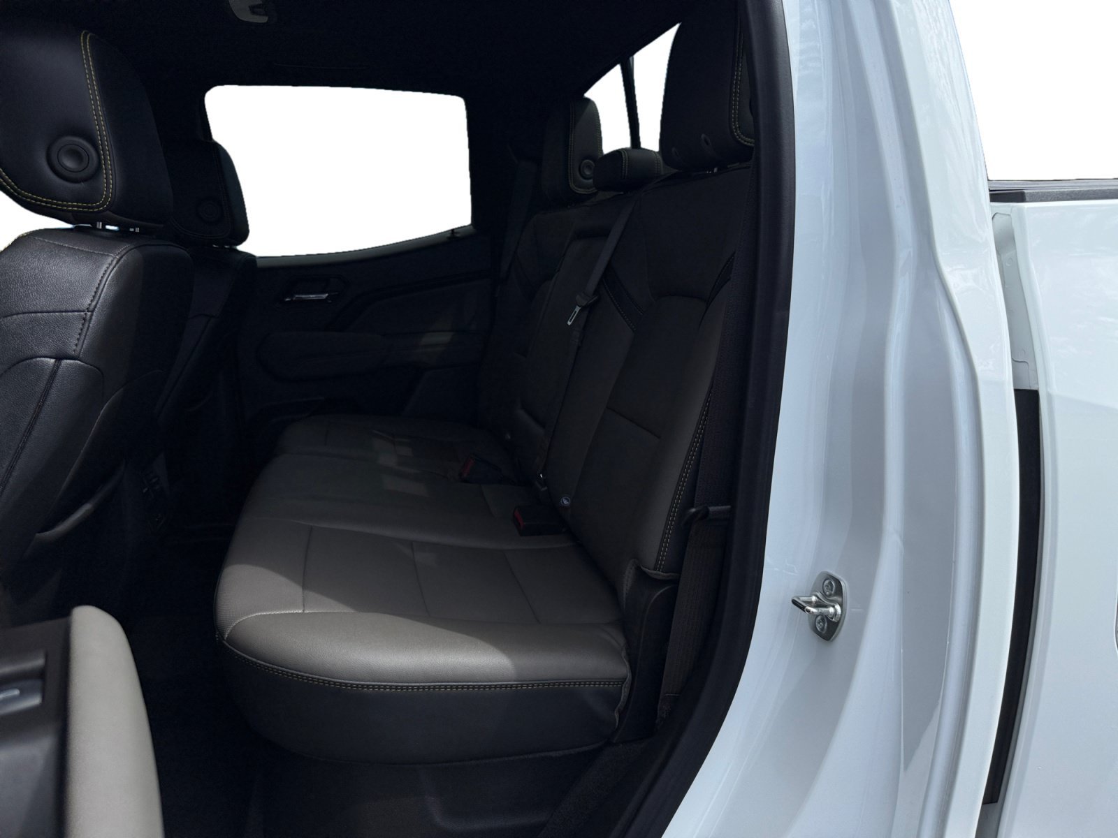 Used 2024 Summit White Chevrolet ZR2 image 16