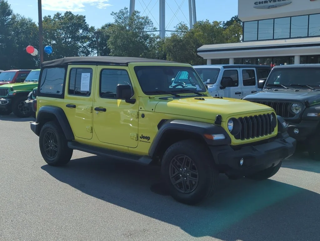 Used 2024 Yellow Jeep Sport S image 8