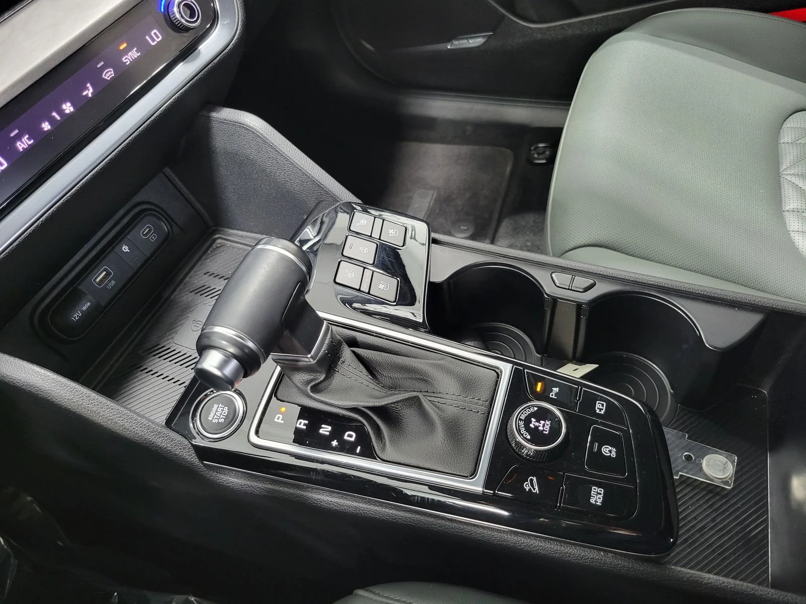 Certified Used 2023 Black Kia X-Pro Prestige image 19