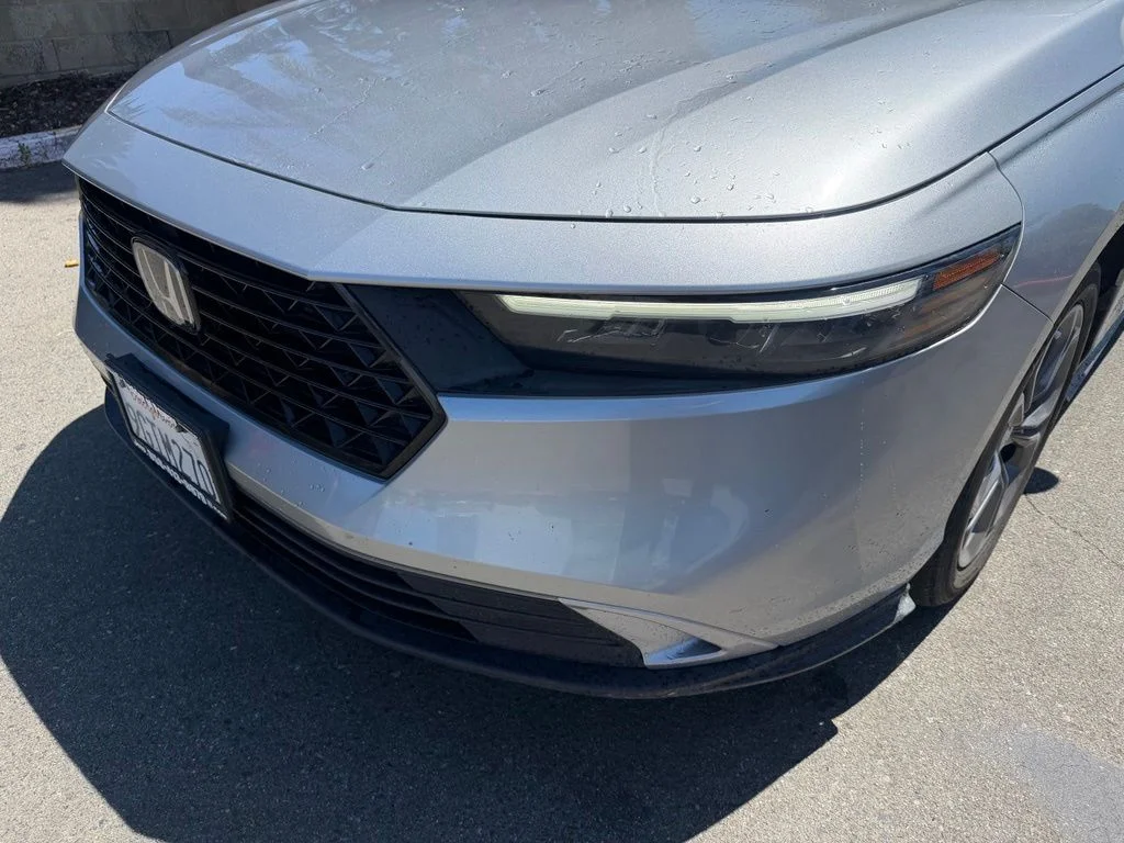Used 2023 Silver Honda EX image 5