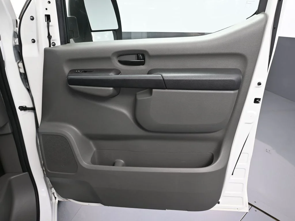 Used 2019 White Nissan SV image 38