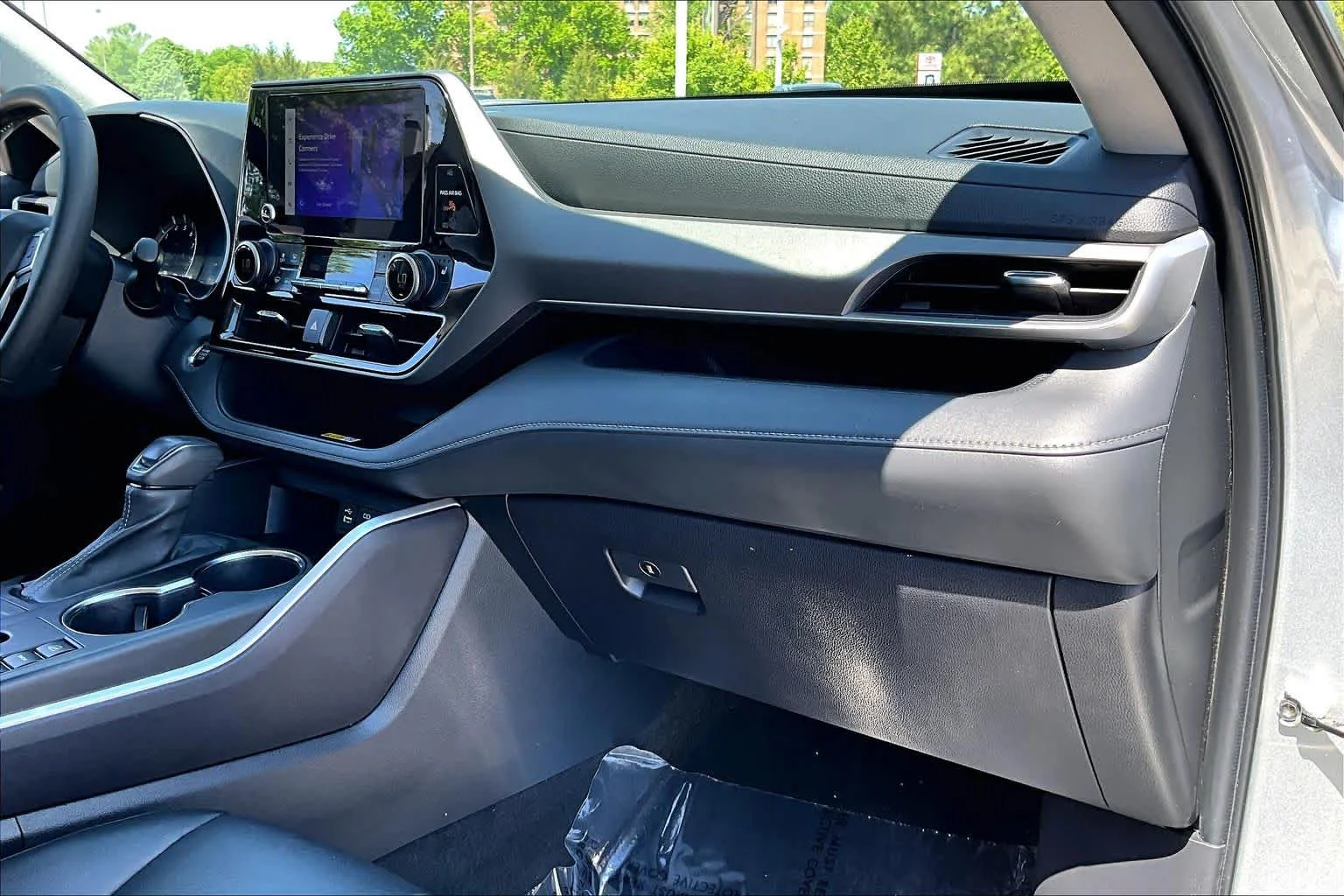 Used 2023 Celestial Silver Metallic Toyota XLE image 19