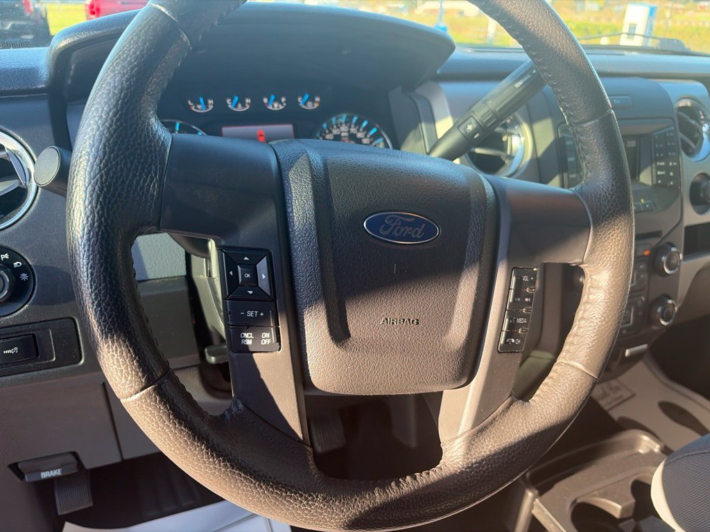 Used 2014 Red Ford XL image 20