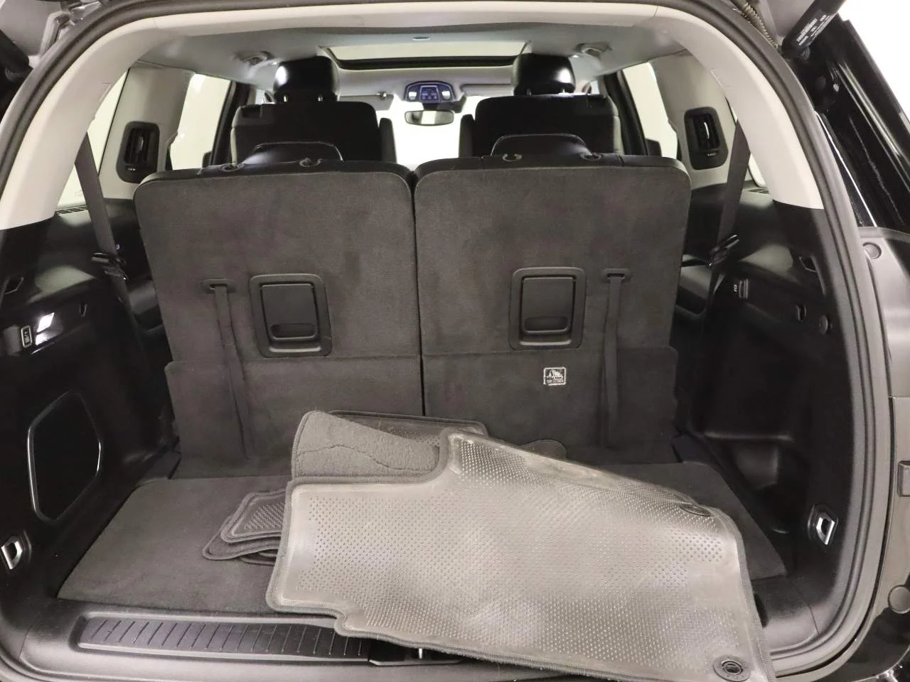 Certified Used 2021 Diamond Black Jeep Limited image 21