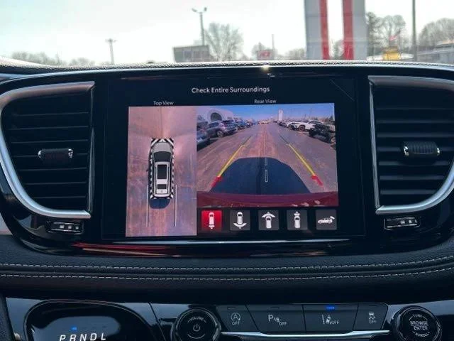2026 Chrysler Pacifica Limited - Photo 53