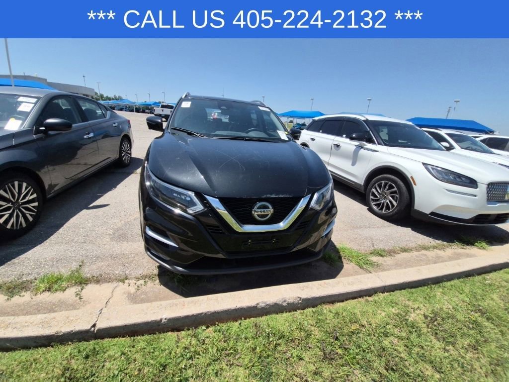 Used 2022  Nissan SL image 18