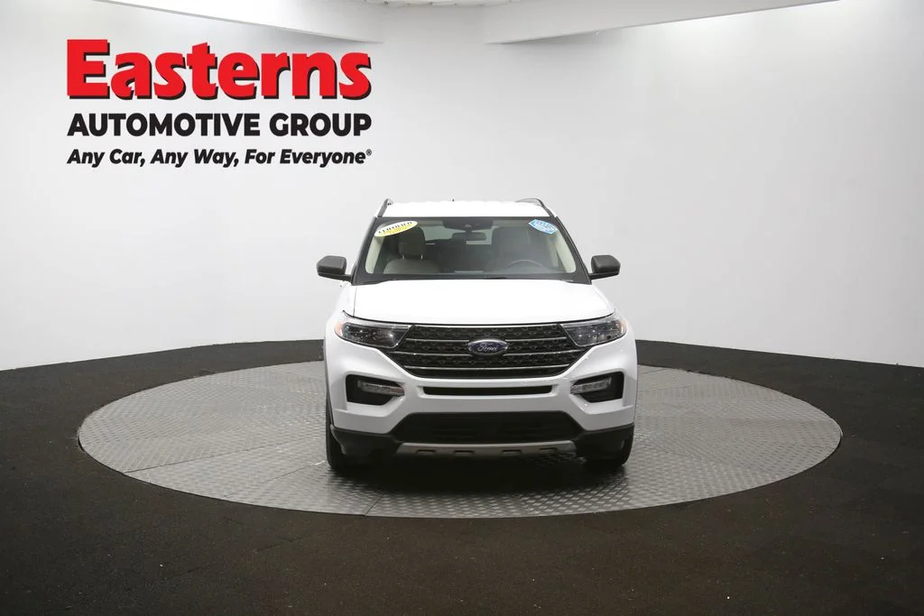 Used 2023 White Ford XLT image 50