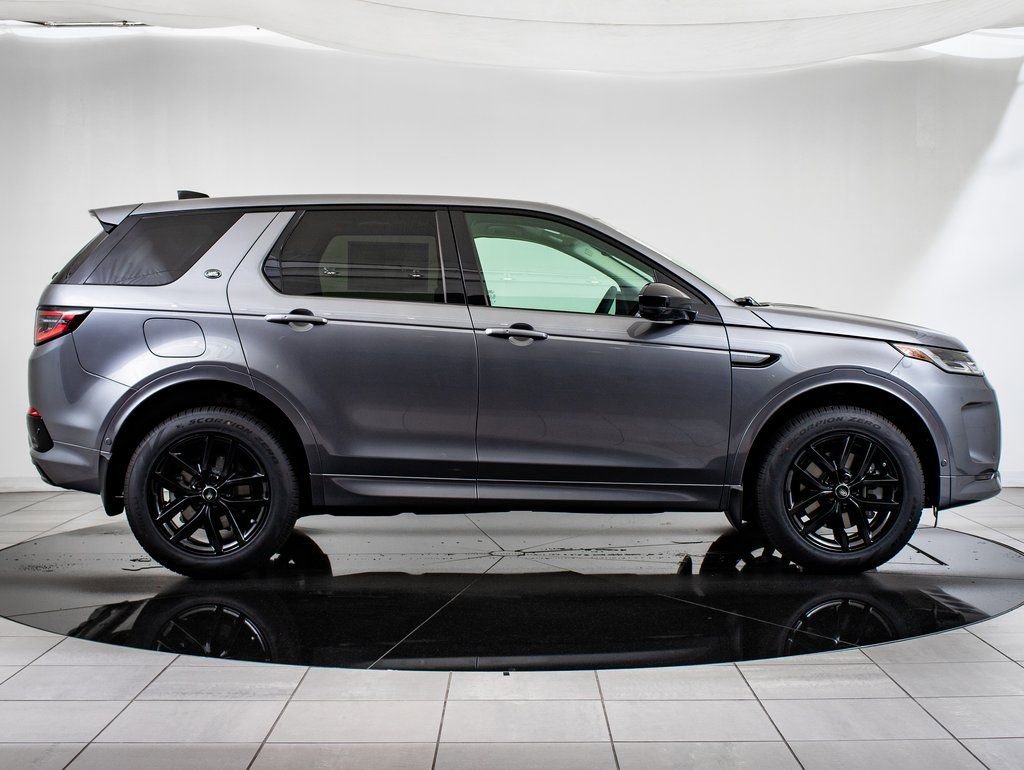 Used 2025 Eiger Grey Metallic Land Rover S image 11