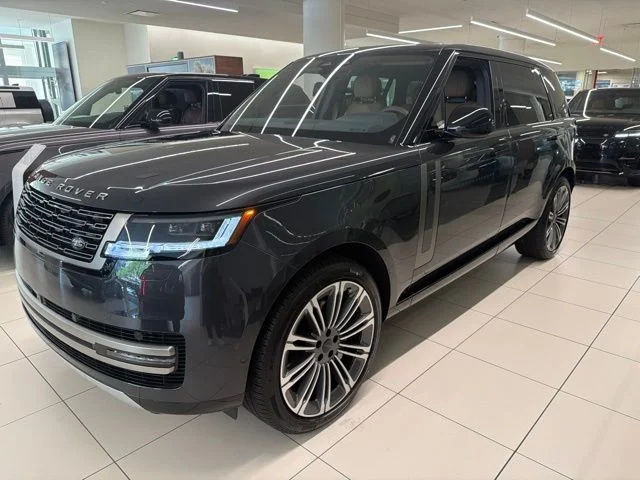 2026 Land Rover Range Rover SE