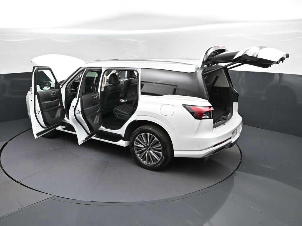 New 2026 RADIANT WHITE INFINITI Luxe 2WD image 50