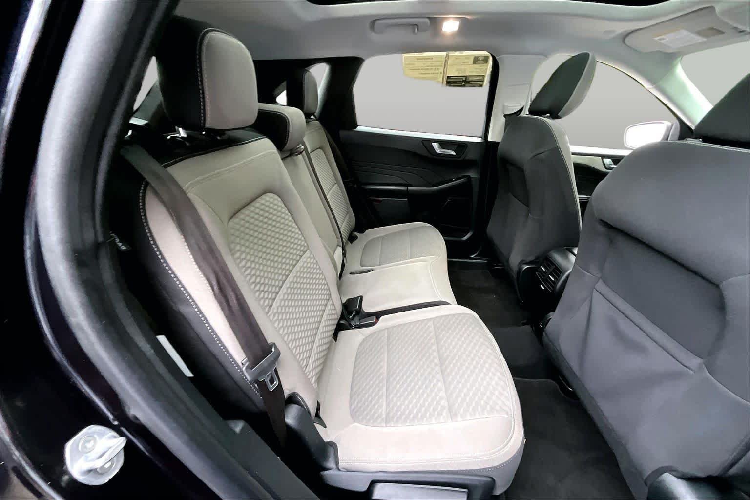 Used 2021 Antimatter Blue Ford SE Hybrid image 19