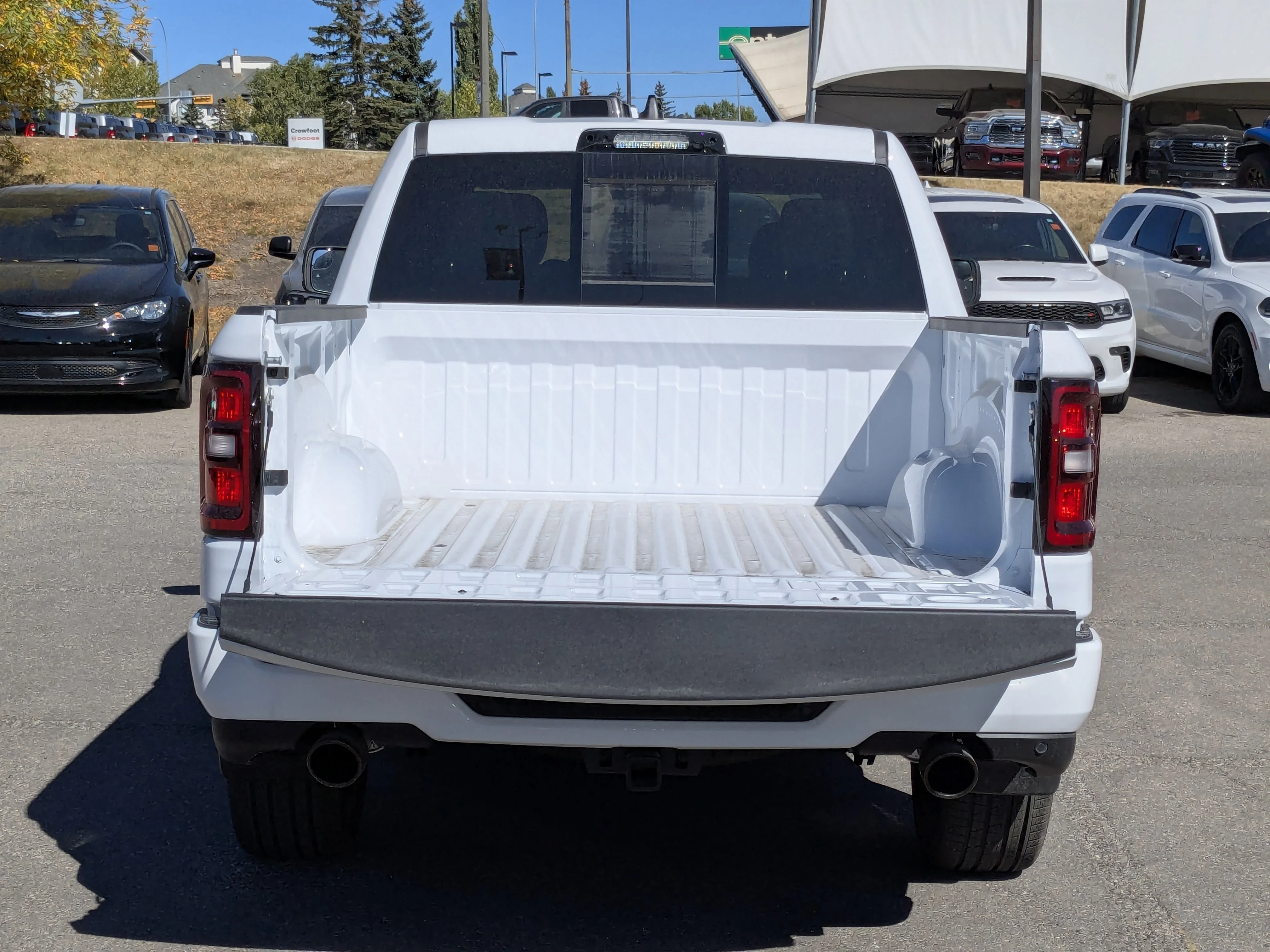 New 2025 White RAM Sport - - Night Edition - Level 1 Equip - Panoramic Sunroof & Tons more! image 7