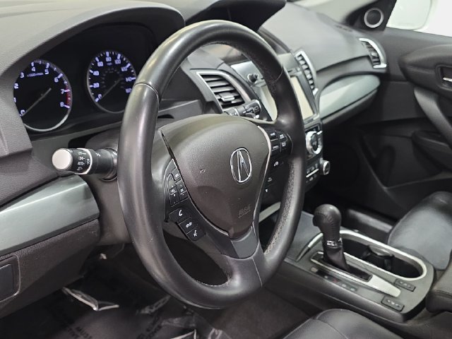 Used 2018  Acura Technology Package image 14