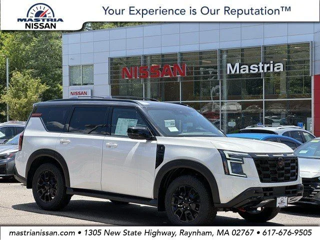 Two-tone Aspen White TriCoat / Super Black 2025 Nissan Armada PRO-4X 4WD SUV / Crossover Four-Wheel Drive 9-Speed Automatic