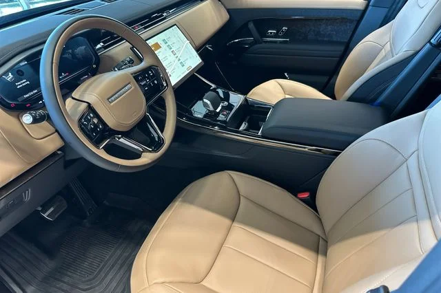 New 2026 Constellation Blue Ultra Metallic Gloss Land Rover Dynamic SE image 9