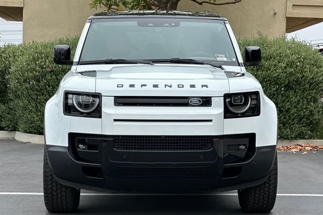 New 2026 Fuji White Land Rover S image 8