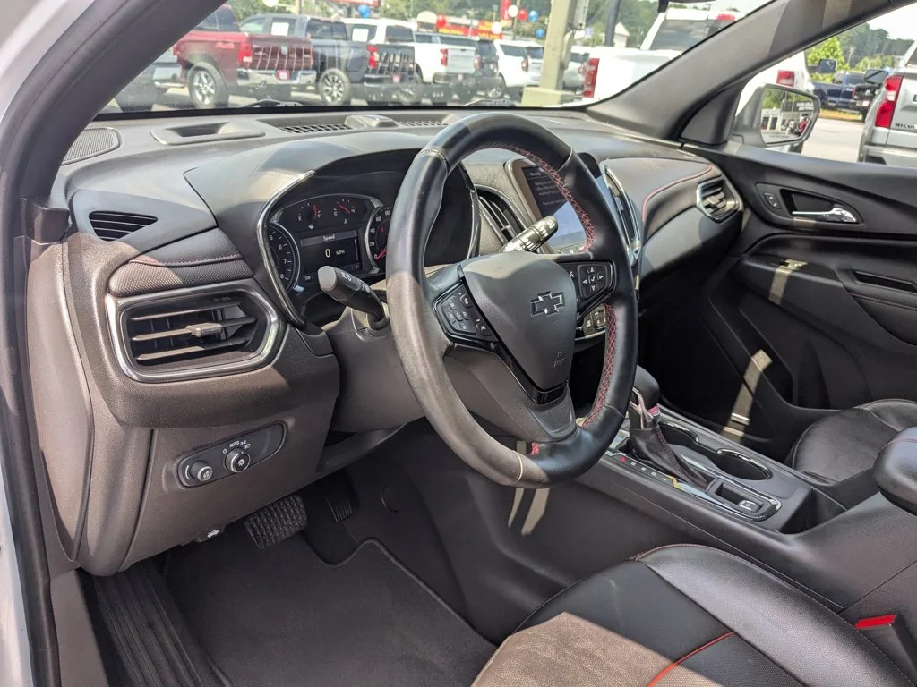 Used 2024 Summit White Chevrolet RS image 14