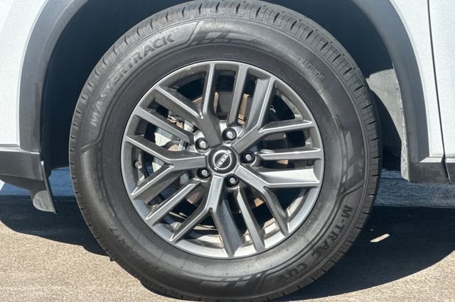 Used 2024 Silver Nissan S image 33