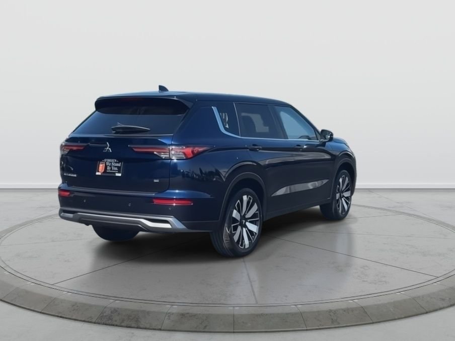 2026 Mitsubishi Outlander SE - Photo 6