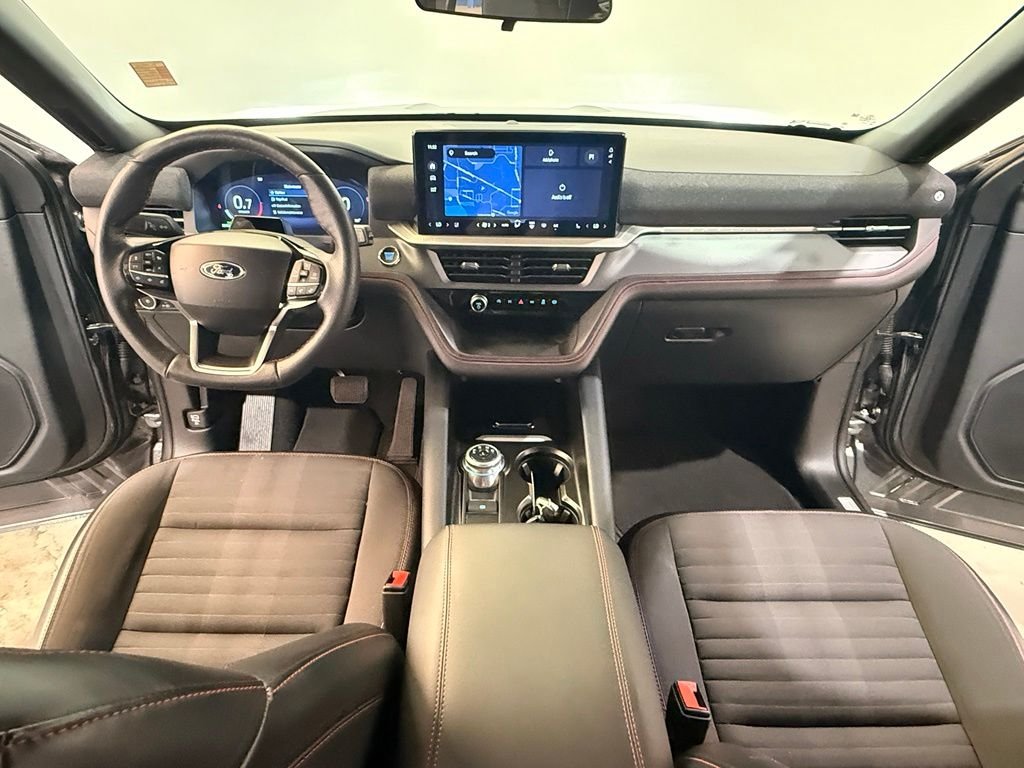 Certified Used 2025 Gray Ford ST-Line image 20