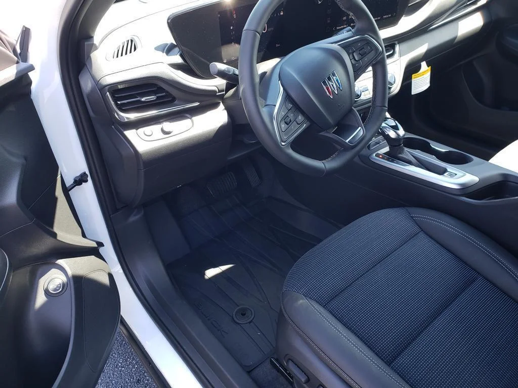 New 2026 Summit White Buick Preferred image 10