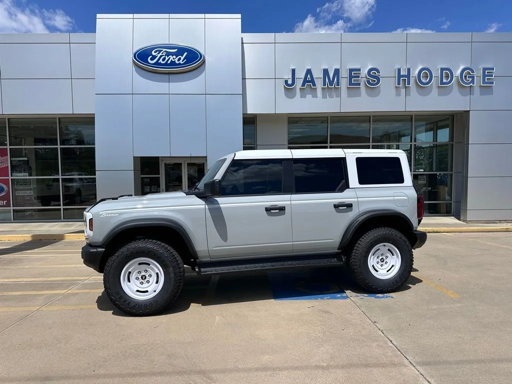2026 Ford Bronco Heritage Edition 4x4's photo