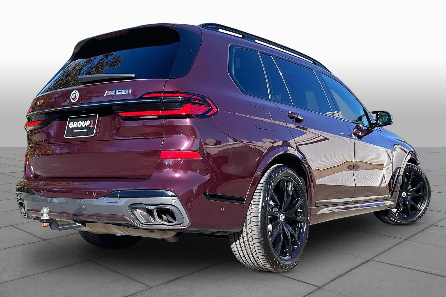 Used 2023 Ametrin Metallic BMW M60i image 12