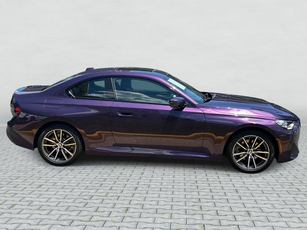 2025 BMW 2 Series 230i - Photo 4