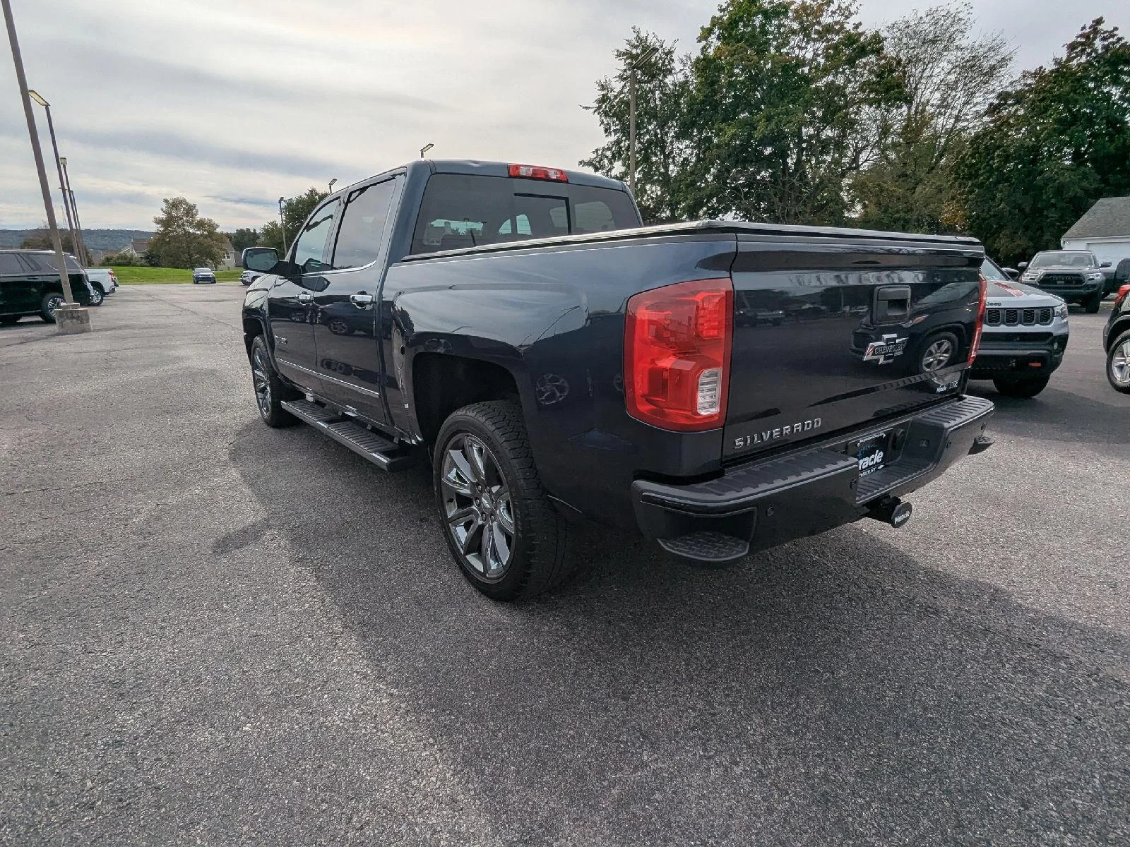Used 2018 Centennial Blue Metallic Chevrolet LTZ image 5