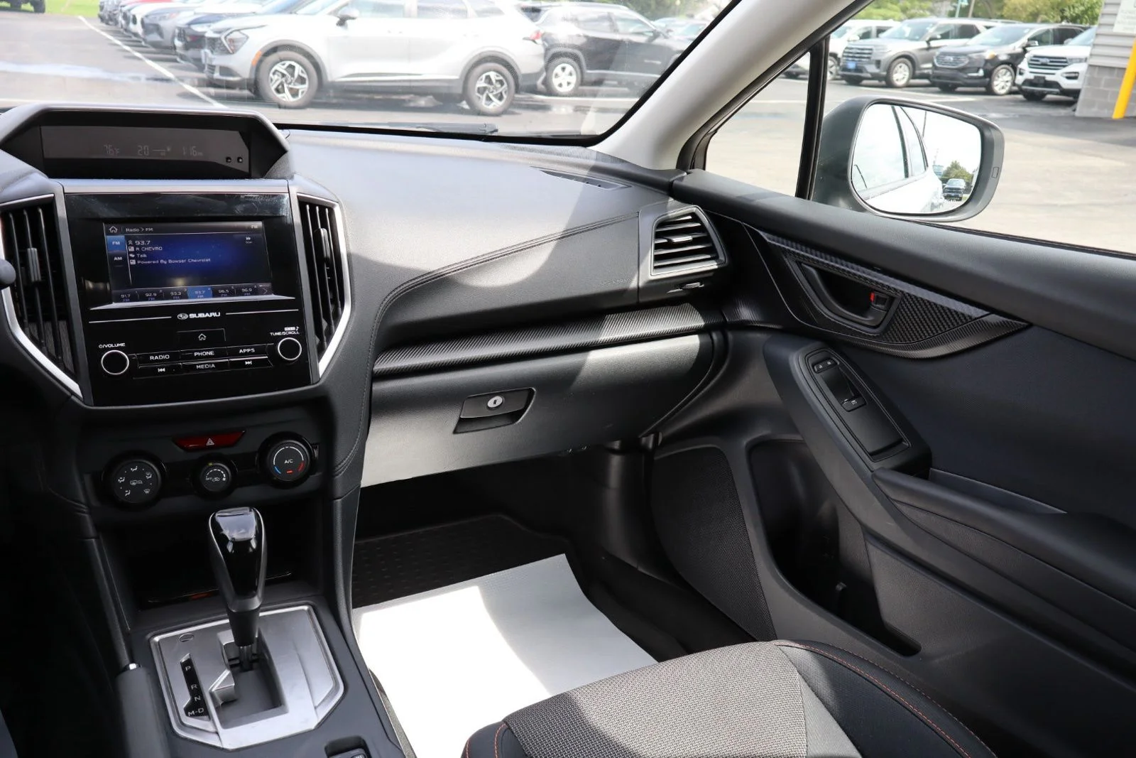 Used 2018 Ice Silver Metallic Subaru 2.0i Premium image 30
