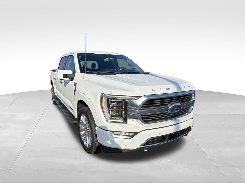 Used 2022 White Ford Limited image 15