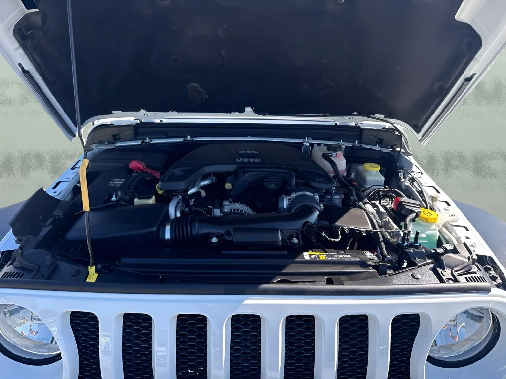 Used 2018 White Jeep Sport S image 25