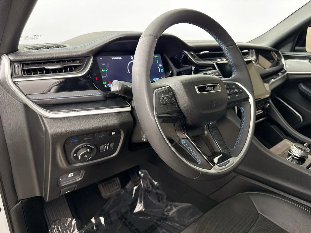 Used 2023 White Jeep Trailhawk 4xe image 9