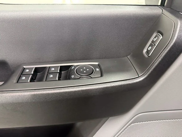 New 2026 Oxford White Ford F-450® XL image 36