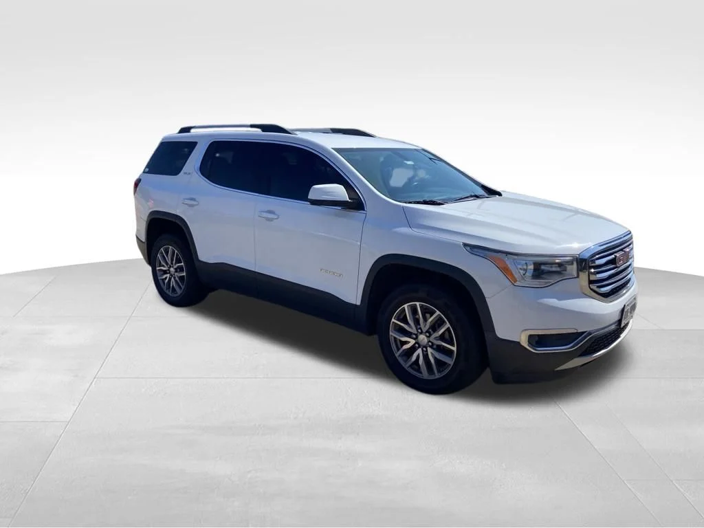 Used 2017 White GMC SLE-2 image 9