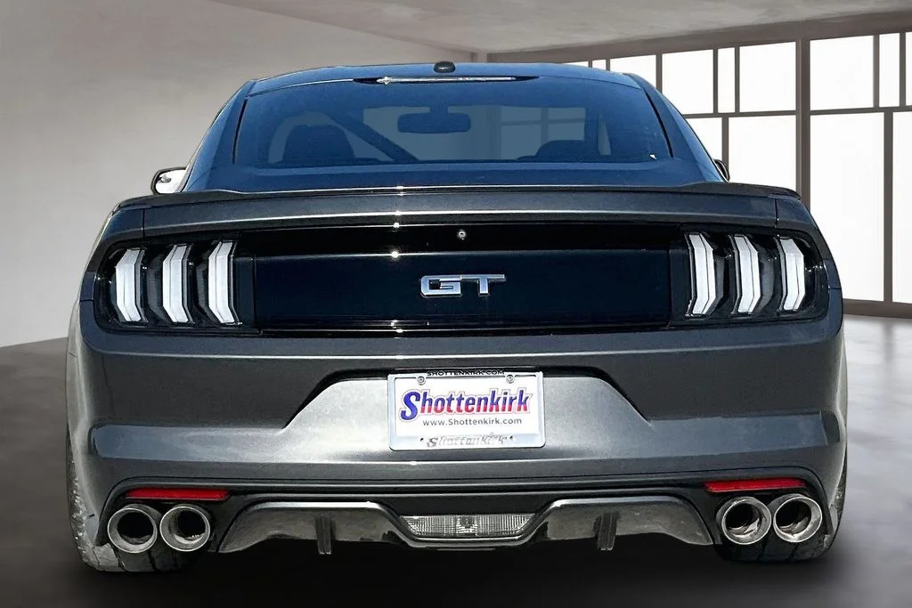Used 2016 Gray Ford GT Premium image 5