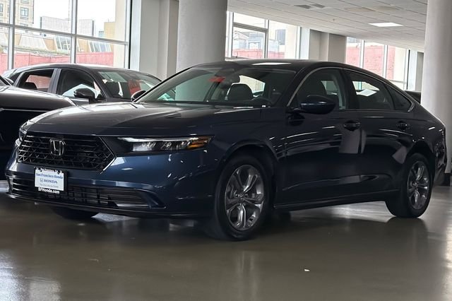 Certified Used 2023 Canyon River Blue Metallic Honda EX image 11