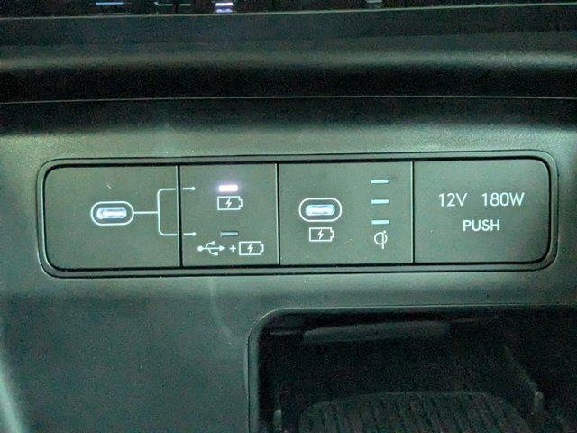 2025 Hyundai Santa Cruz Limited - Photo 25