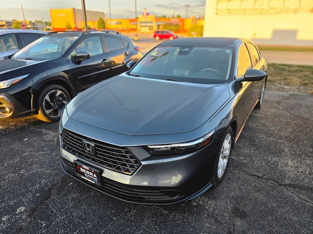 Used 2025 Meteorite Gray Metallic Honda LX image 2