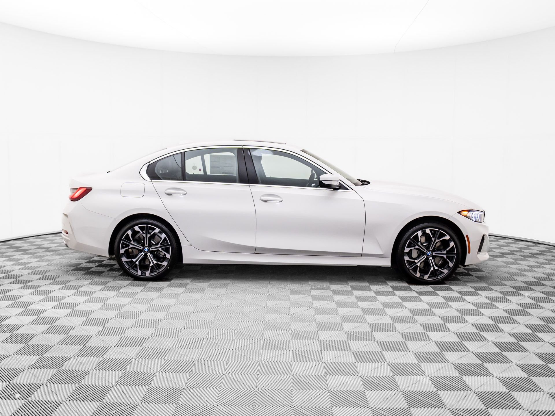 New 2026 Alpine White BMW 330i xDrive image 7