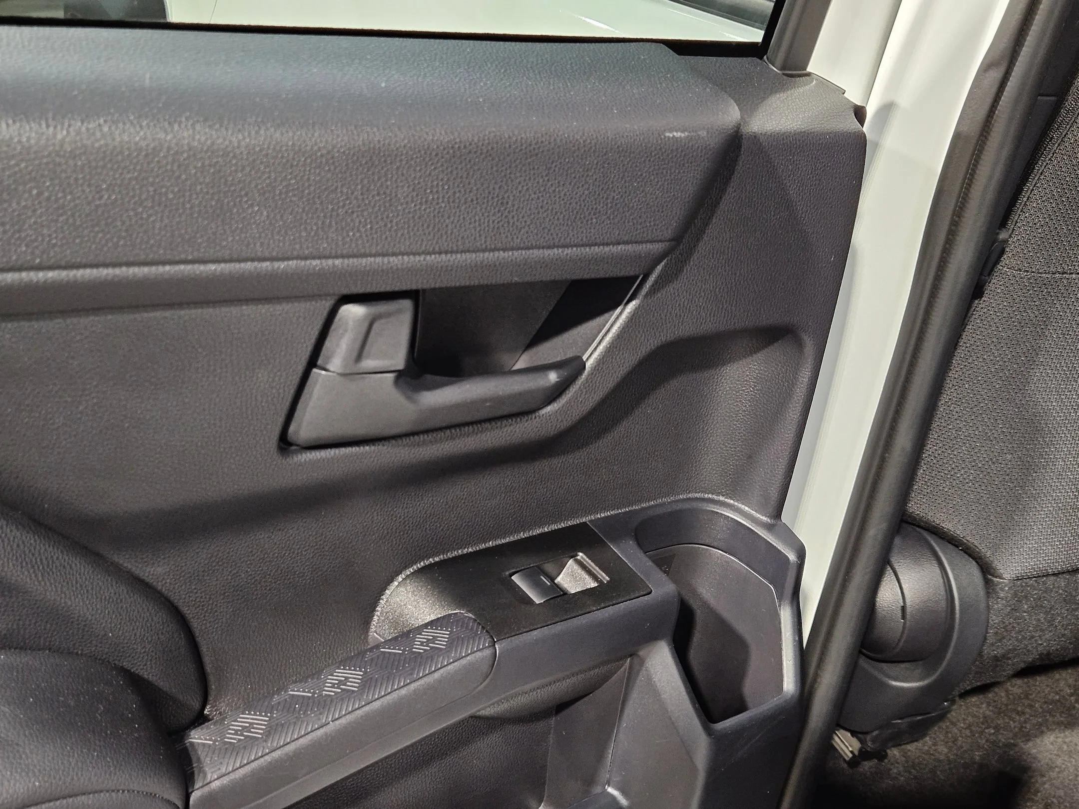 Certified Used 2025 Ice Cap Toyota SR5 image 34